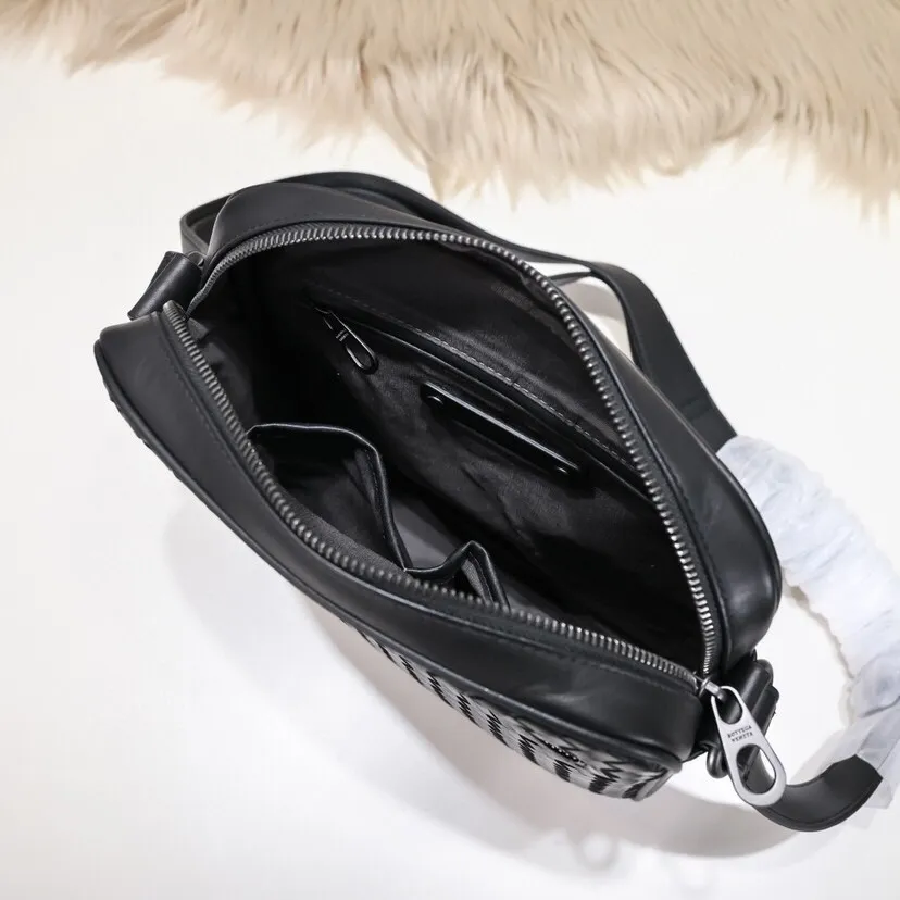 All categories 💚 Top version men’s bags 💚 BV 2024 new BV crossbody bag